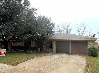 1110 SW 5th St, Grand Prairie, TX 75051