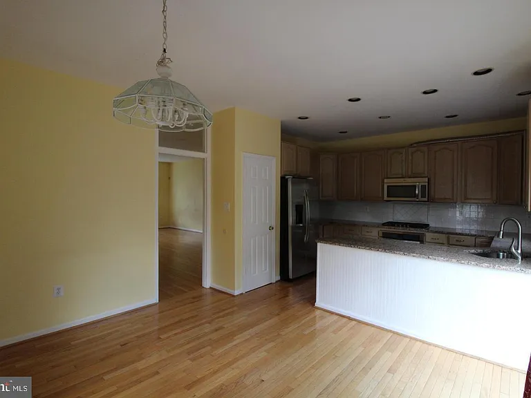 13230 Coppermill Dr — Photo 10