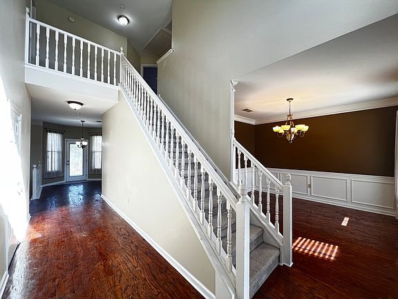 14141 cloverhill-11_01022025