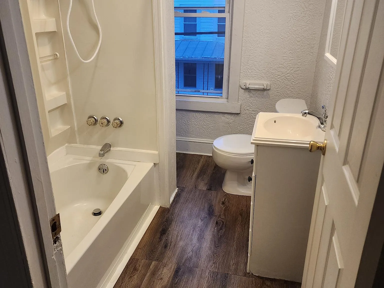 3 bed, 1152 sqft, $1,700 — Photo 3