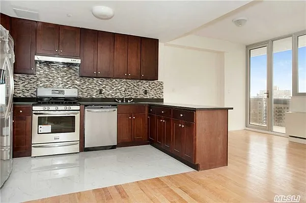 Sold by Douglas Elliman | media 22