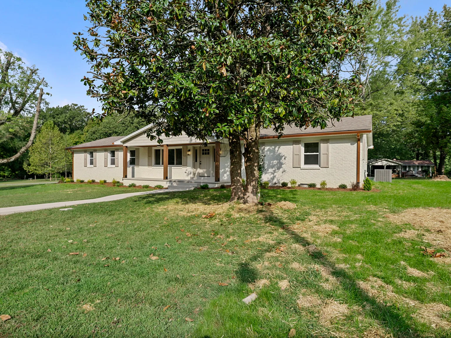 460 Hilltop Trail — Photo 3