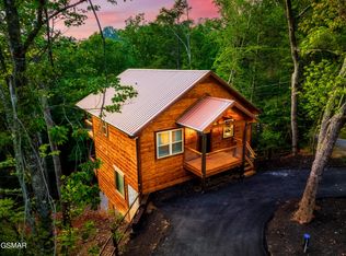 936 Fir St, Sevierville, TN 37876