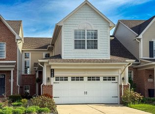 4410 Navin Field Ln, Troy, MI 48085