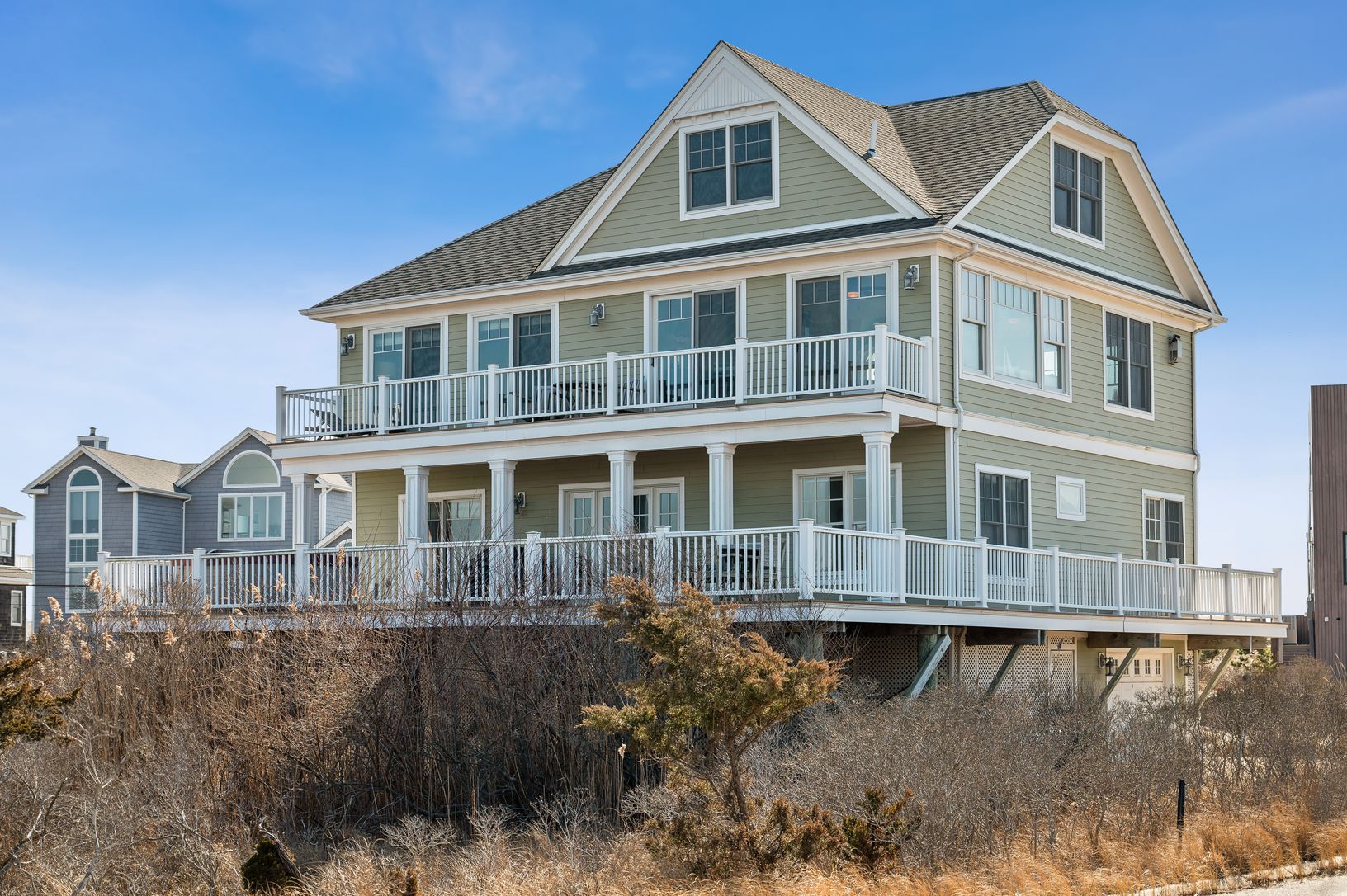  902 Dune Road