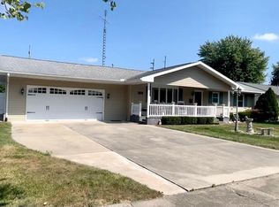 1206 Rudy Ave, Mattoon, IL 61938