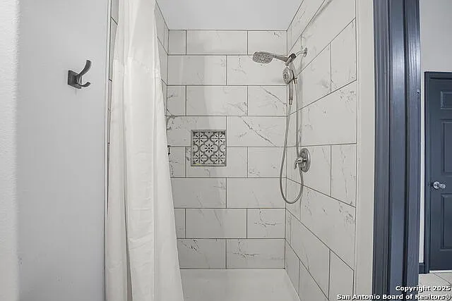 133 Alamo Dr — Photo 22