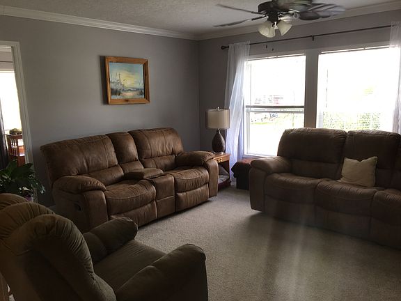 2nd image of 507 Sycamore Dr
