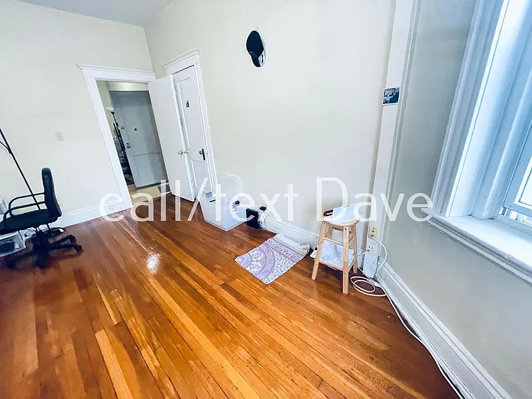 161 Kelton St #12 — Photo 10