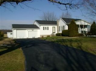 6578 Zenobia Rd, Wakeman, OH 44889