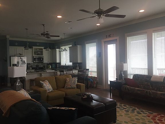 5th image of 980 Hamilton Dr