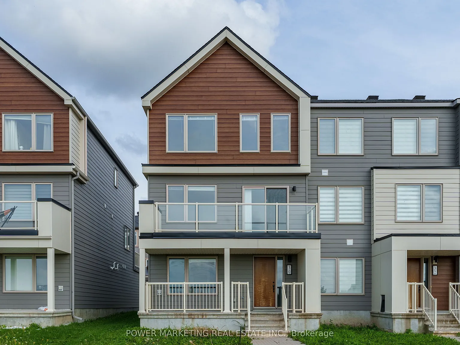 4 bed, $2,850 — Photo 1