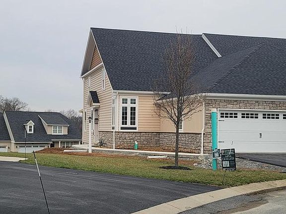 3rd image of 122 Maguire Ct #69