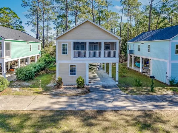 7 Quiet Cove Trl, Panacea, FL 32346