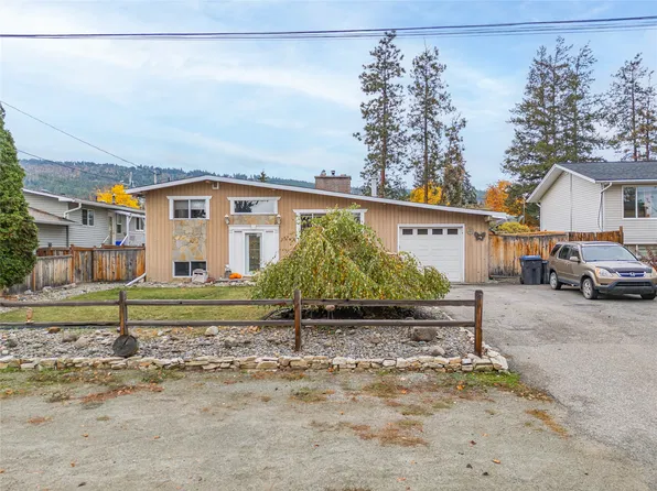 3482 Galloway Rd, West Kelowna, BC V4T 1H3