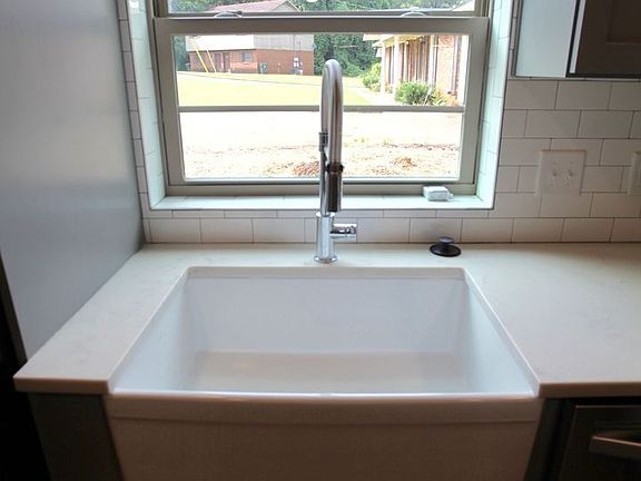 5th image of 835 N Gay St #10973831