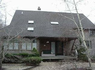 1 Larboard Dr, Southampton, NY 11968