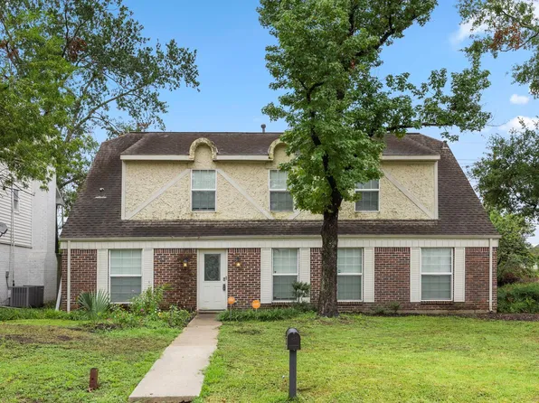 7407 Theisswood Rd, Spring, TX 77379