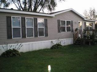 115 Elm St, Poynette, WI 53955