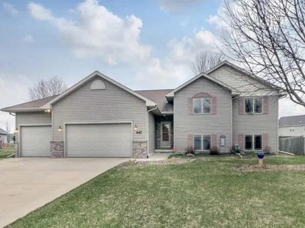 647 Grandview Dr, Sun Prairie, WI 53590