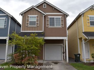 720 114th St E, Tacoma, WA 98445