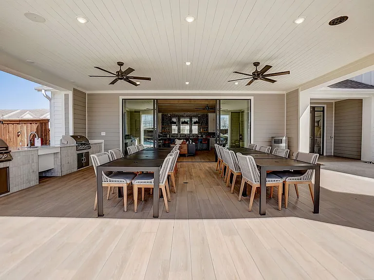 Carmel Villas — Photo 15