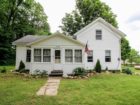 53532 Parkville Rd, Three Rivers, MI 49093
