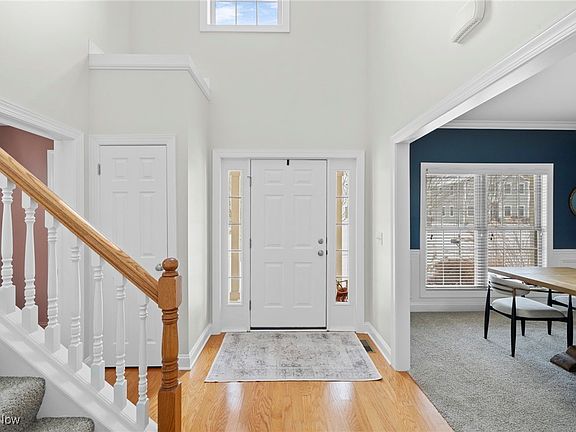 3rd image of 7590 Woodland Ave