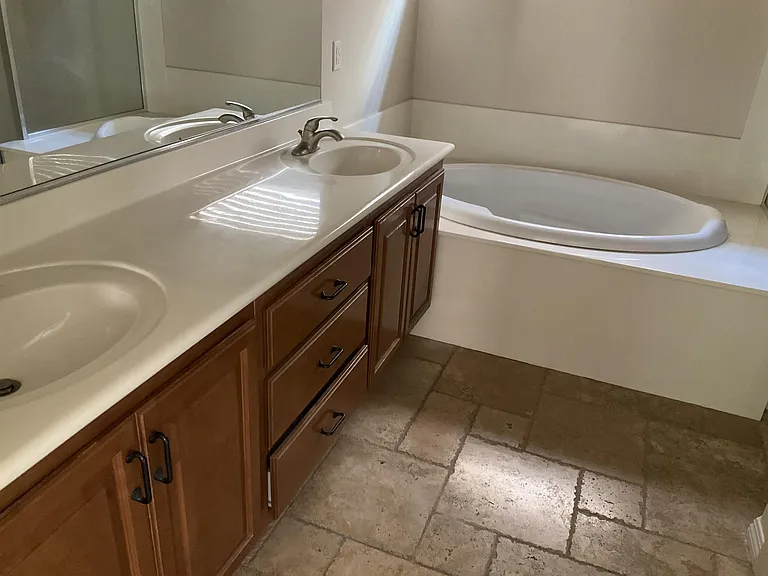 1632 Yellow Tulip Pl — Photo 14