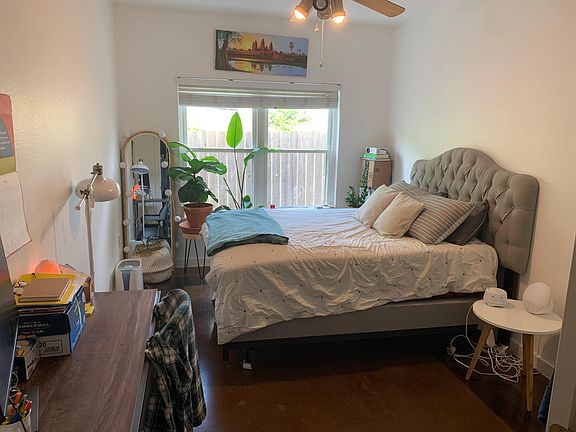 5th image of 2106 Cullen Ave APT 105