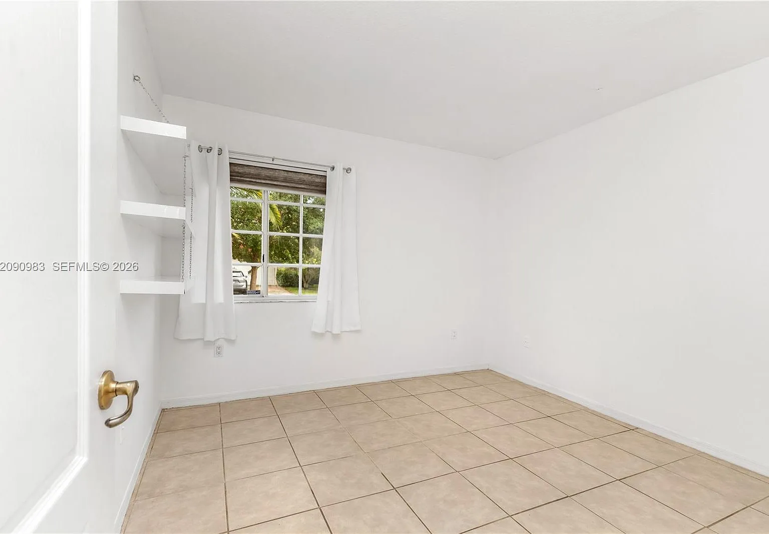 3 bed, 1582 sqft, $3,000 — Photo 1