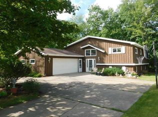 284 Hoover Ave, Niagara, WI 54151