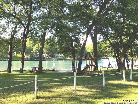 3rd image of 324 Placid Cove Dr