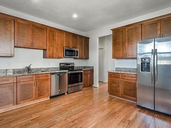 5th image of 8640 Navajo Ave