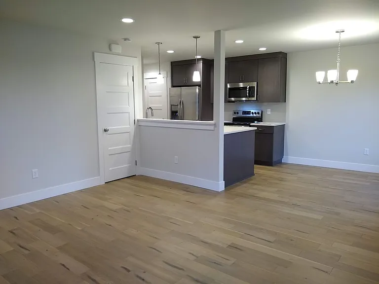 1027 Wilson St #1401 — Photo 3