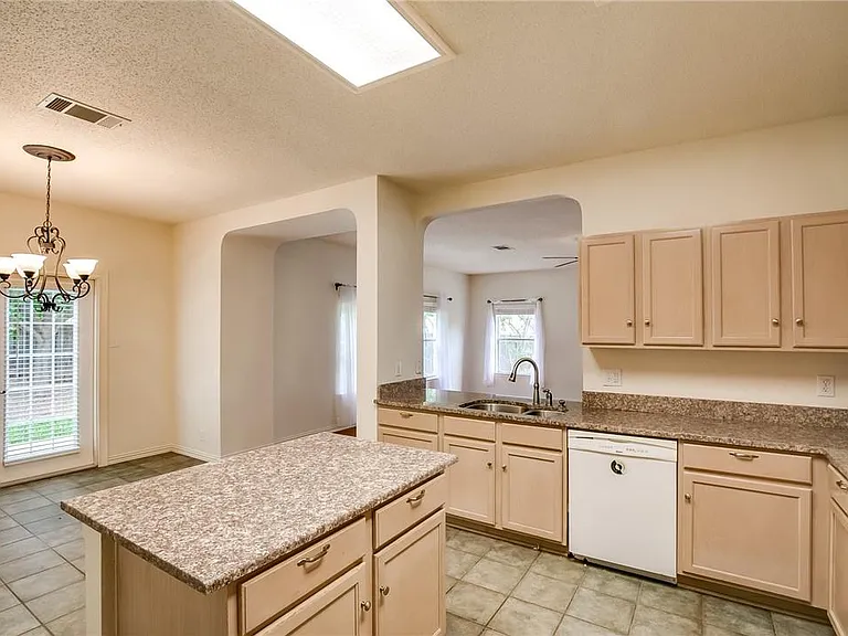 1706 Chino Cv — Photo 11
