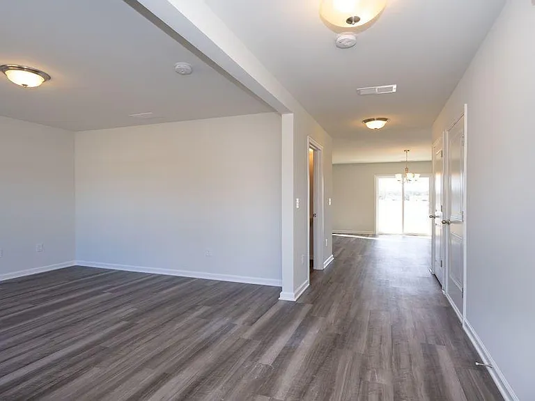345 Bering Ln — Photo 3