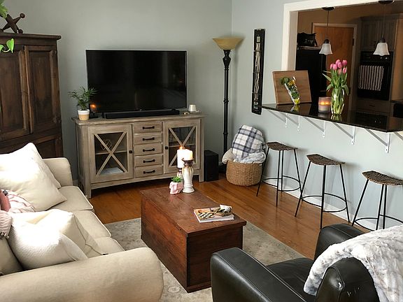 4th image of 165 Park Way
