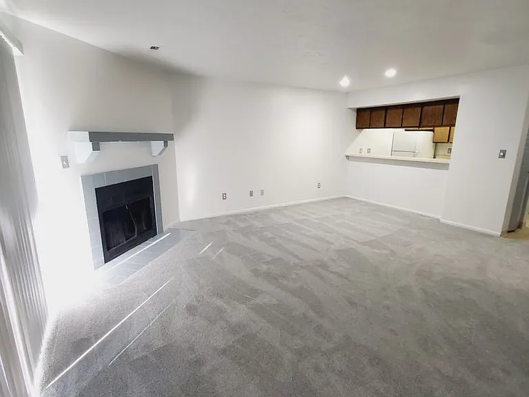 Sugarbush Apartments — Photo 160