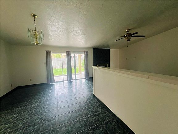 3rd image of 7538 Winkle Wood Ln