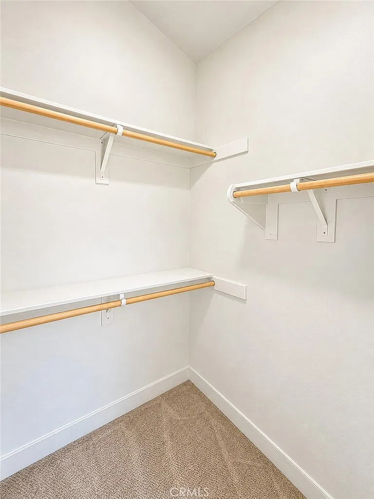 3 bed, 3.5 bath, 1703 sqft, $4,500 — Photo 4