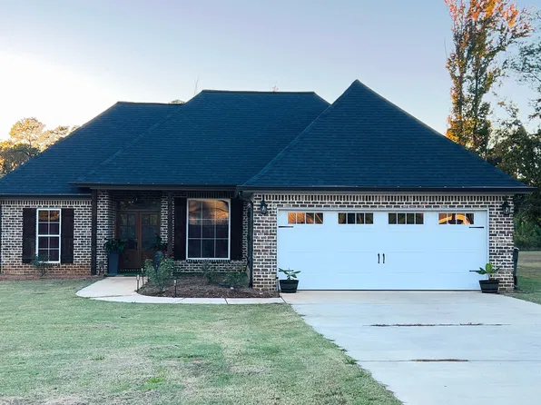 167 Foxfire Cv, Starkville, MS 39759