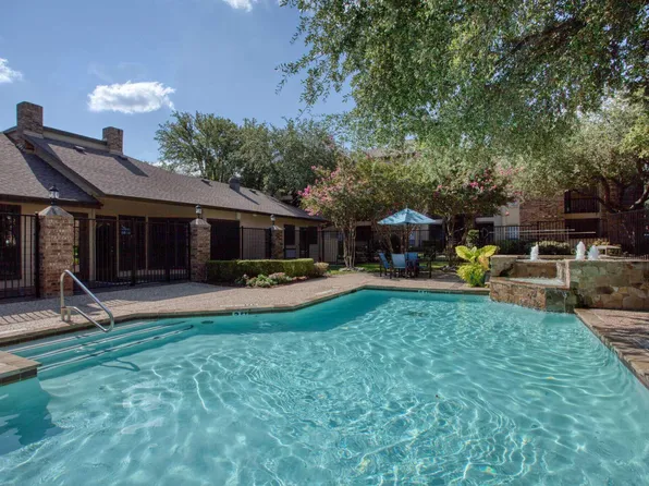 Pinehurst Place Apartments