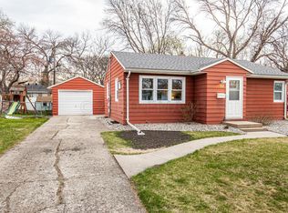 317 20th Ave N, Fargo, ND 58102