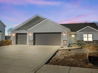 14267 Kidd Creek Crossover, Fort Wayne, IN 46845