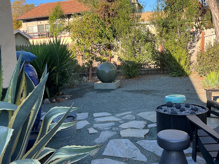 664 Toro St — Photo 17