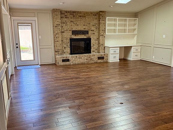 3rd image of 408 Mulberry