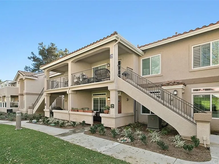 74 Castano — Photo 15