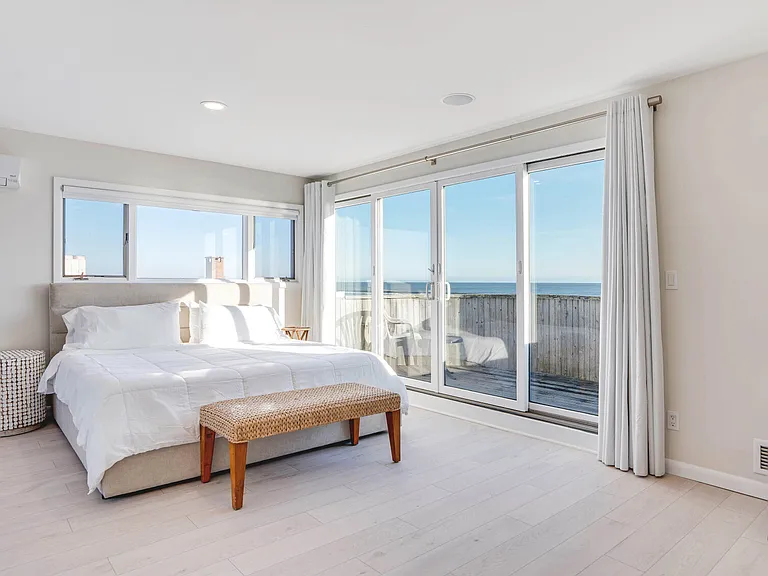 40 Dune Rd — Photo 11