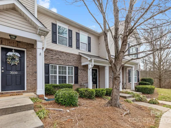 3028 Summerfield Ridge Ln, Matthews, NC 28105